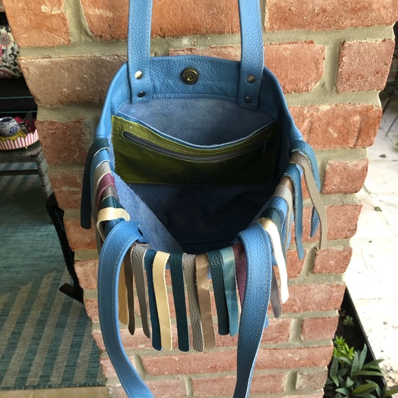 COCO BARCLAY Blue Pebbled Leather Boho Shoulder Bag Fringe London EUC - Picture 6 of 9